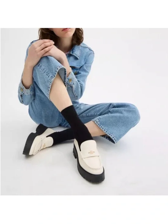 Coach Ruthie Loafer Chalk
Women 10.0 US - Picture 2 of 11